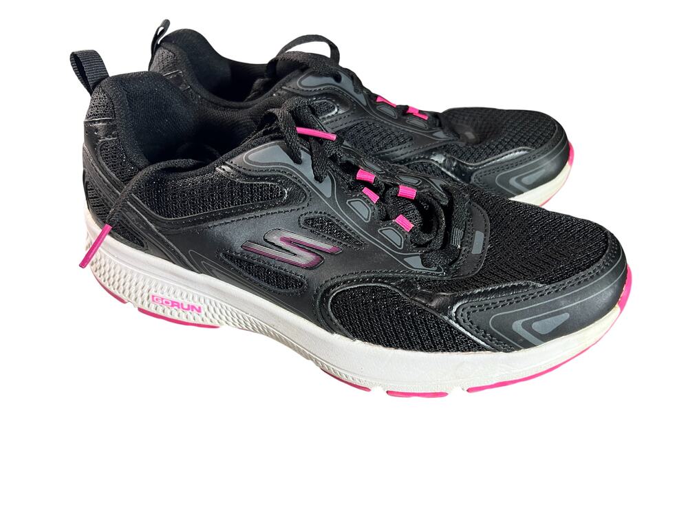 Skechers GOrun Consistent in Black/Pink womens 8